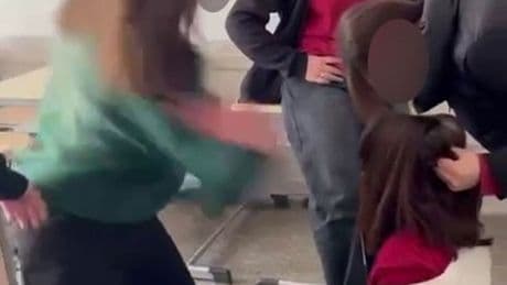 Sosyal medyada gündem oldu! Kız öğrenciye kabusu yaşattılar