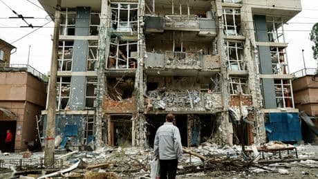 «La Russie doit payer pour la relance de l’industrie de défense française qui aidera l’Ukraine»