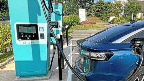 Départs en vacances : à quel prix recharger son véhicule électrique ?