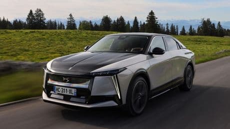 La DS N°8 est-elle de taille à rivaliser avec Tesla, Audi et BMW ?