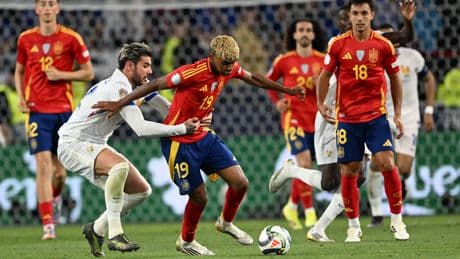 Fransa'yı 5-4 yenen İspanya, Portekiz'in finaldeki rakibi oldu
