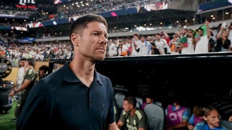 El primer taconazo de Xabi Alonso