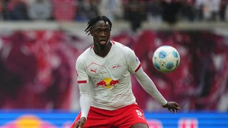 Neuer Vertrag bis 2029 - Leipzig kauft Abwehr-Juwel 40-Mio.-Klausel ab
