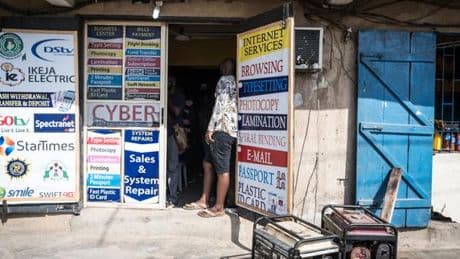 Fraudes sur Internet : plongée chez les Yahoo Boys, les arnaqueurs à l’amour les plus sulfureux d’Afrique