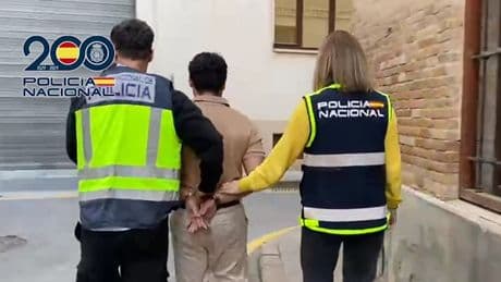 Cazado en Murcia el joven que intentó incendiar una pizzería judía de Madrid llena de clientes