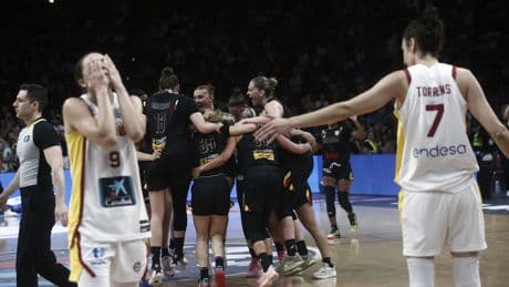España deja escapar el oro en el Eurobasket tras un final cruel (65-67)