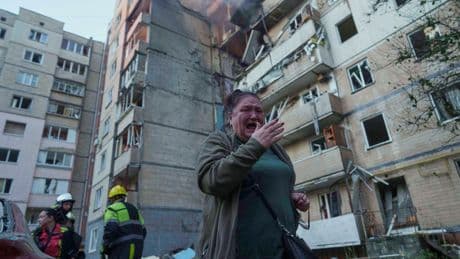 Russia assaults Ukraine with over 800 drones and decoys, the largest such attack in the war