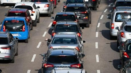 Urlaubsverkehr: ADAC: Viele Staus rund um Ostern