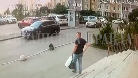 CCTV: Ukrainian intelligence officer shot dead in Kyiv assassination