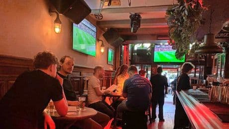 Berusting op Leidseplein na Ajax-drama in Groningen: ‘De mooiste club van allemaal’