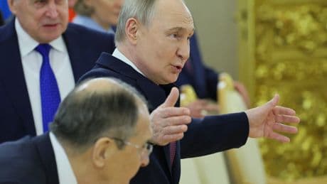 Ukraine-Russia war latest: Putin’s ‘ceasefire’ begins after world leaders arrive in Moscow for Victory Day
