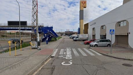 Una mujer trans detenida en Parla por tocamientos a un menor que la defendió de una agresión