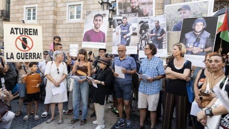 Un millar de periodistas catalanes condenan los asesinatos de compañeros en Gaza: Israel no quiere testigos del genocidio