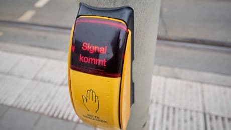 Versteckter Knopf an der Ampel: Das ist seine Funktion