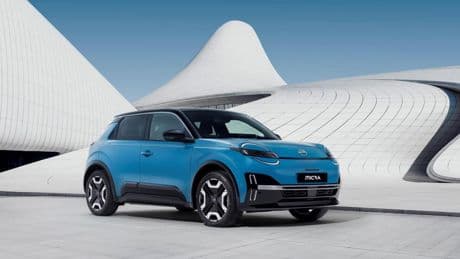 Nissan recupera su modelo más popular: el mítico Micra vuelve al mercado como coche eléctrico para ganarse al público joven