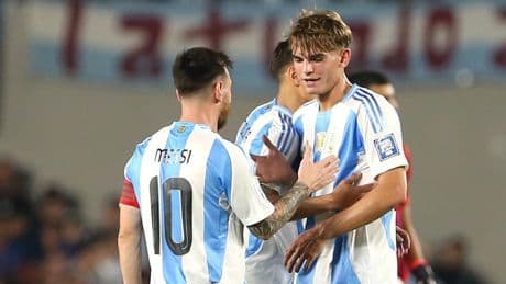 Nico Paz confiesa su rutina antes de los partidos: "Veo vídeos de Messi en YouTube..."
