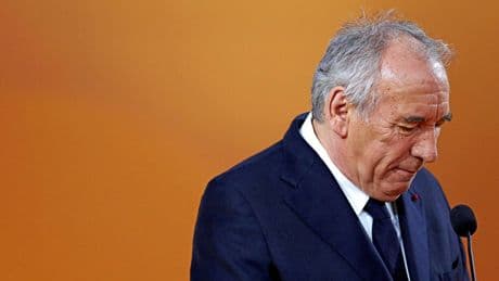 François Bayrou : à Matignon, entretiens avec un mort-vivant