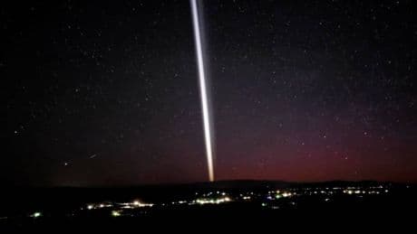 Un impresionante 'rayo de luz' atraviesa el cielo de EEUU y deja a todos con la boca abierta