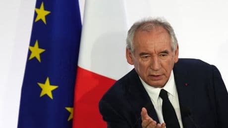 DIRECT. Vote de confiance: Darmanin juge "extrêmement courageux et très démocratique" le pari de Bayrou