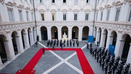 Meloni incontra Vance e von der Leyen: «Trilaterale incentrato sulle relazioni Usa-Ue»
