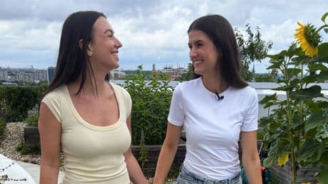 Hüpfen Sie sich schön! - So gelingt das perfekte Urlaubsfoto