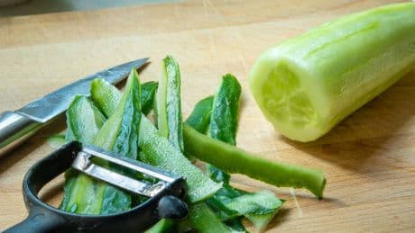 Gurke schälen – gesund oder sinnlos? Das steckt im Gemüse