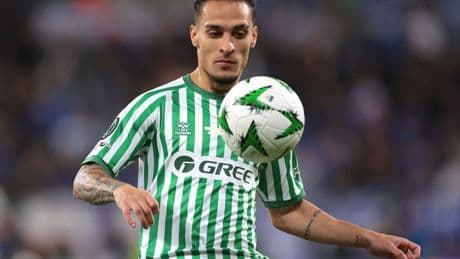 Man Utd sent latest transfer message by Real Betis over ‘complex’ Antony deal