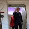 "C’était un moment où ils décompressaient" : l'Elysée donne sa version sur la vidéo qui montre un geste brusque entre Brigitte Macron et le président