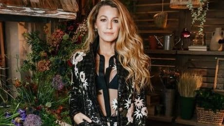 Blake Lively, sobre su bonita melena rubia: "Mi madre me enseñó a usar aceite de coco antes de lavarlo"