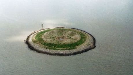 Tiny UK island 'abandoned by humans' after ambitious £3m plan axed decades ago