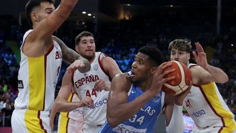 España, eliminada del Eurobasket, cierra una era fiel a sí misma