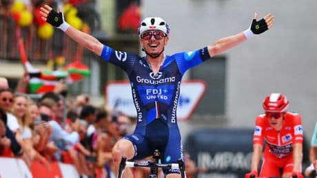 David Gaudu schrijft derde etappe in Vuelta op zijn naam, Jonas Vingegaard behoudt rode trui