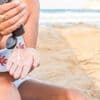 « Tatouage solaire » : quelle est cette obsession dangereuse de l’été ?