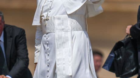 Pope Leo resumes papal tradition and escapes Rome's summer heat to the nearby Castel Gandolfo