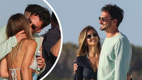 Weltmeister turtelt vor Ibiza - Schmatz Hummels!