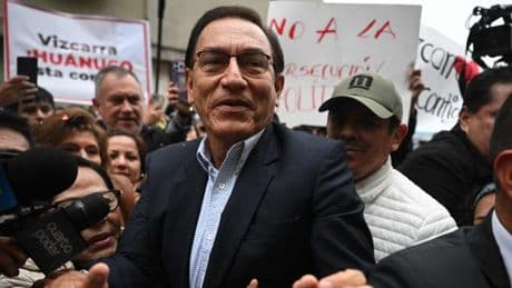 Au Pérou, l’ancien président Martin Vizcarra placé en prison préventive pour cinq mois