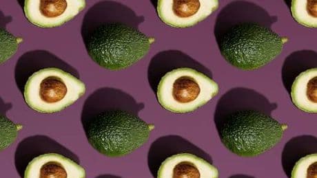 Avocado andato a male? 5 segnali chiari che ti salvano lo stomaco