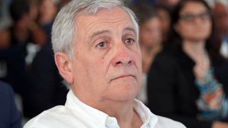 Tajani: "Ora la flat tax al 24%". Forza Italia rilancia il taglio Irpef
