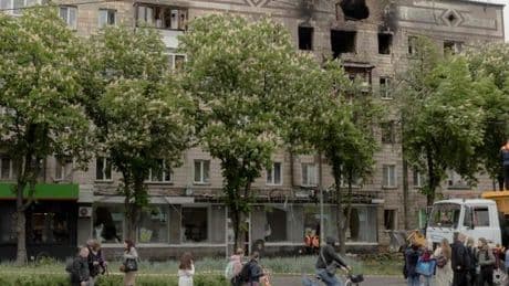 En direct, guerre en Ukraine : la trêve unilatérale de trois jours décrétée par Poutine entre en vigueur, Kiev dénonce un coup de communication