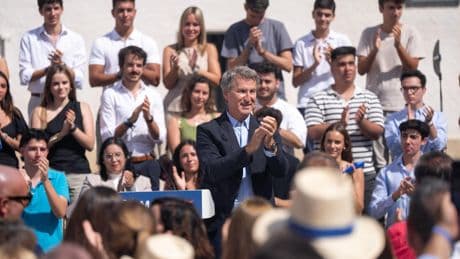 Feijóo acusa a Sánchez de &quot;fallar al Rey&quot; y atacar a los jueces por &quot;miedo&quot;