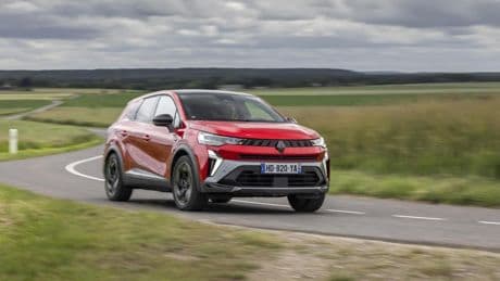 Probamos el nuevo Renault Simbioz híbrido de 160 CV, la versión más potente y eficiente, con un precio de partida de unos 30.000 euros