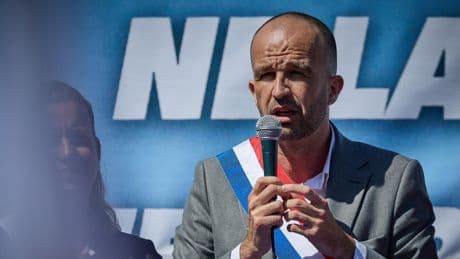Meurtre dans une mosquée du Gard : la gauche dénonce le «deux poids, deux mesures» de l’exécutif et cible Bruno Retailleau