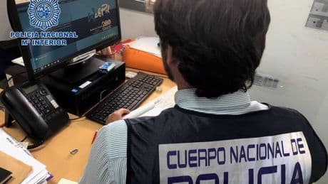 Dos detenidos por engañar a discapacitados intelectuales para abrirles cuentas bancarias con las que realizar estafas