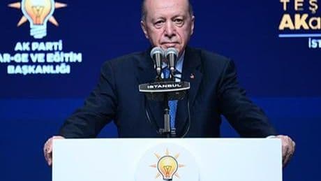 Son dakika... CHP'li Beykoz Belediye Başkanvekili Özlem Vural Gürzel AK Parti'ye katıldı! Erdoğan: Omuz omuza vereceğiz