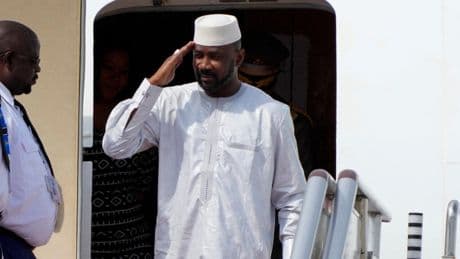 Mali: face à la contestation, la Transition suspend les activités politiques sine die