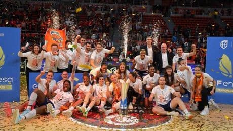 El Valencia Basket, campeón de la Liga Femenina de baloncesto por tercer año consecutivo