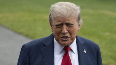 Trump: Bazen işleri kendi aralarında halletmeleri gerekiyor