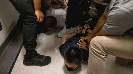 Los Angeles protestoları New York'a da sıçradı: Onlarca kişi gözaltına alındı