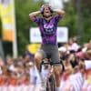 García (41) onttroont Van Vleuten als oudste ritwinnares Tour: 'Dacht aan stoppen'