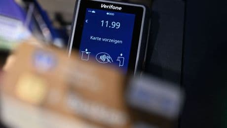 Bezahlen ohne Bargeld: Girocard auf Rekordkurs – kontaktlos boomt